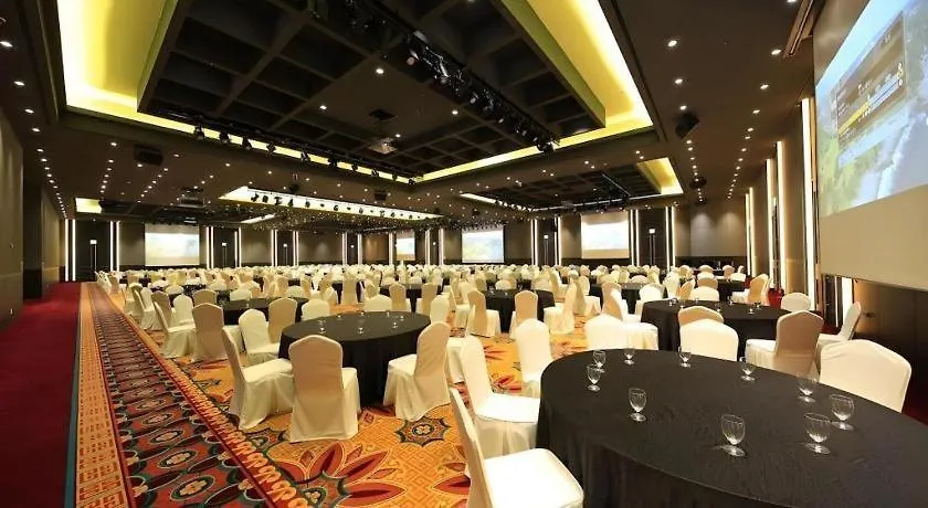 Jeju Booyoung Hotel Seogwipo 5*,